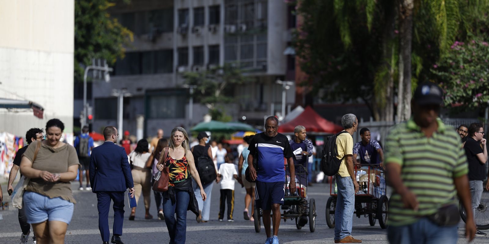 CCJ do Senado vota PEC que extingue escala 6x1 na próxima quarta (2)