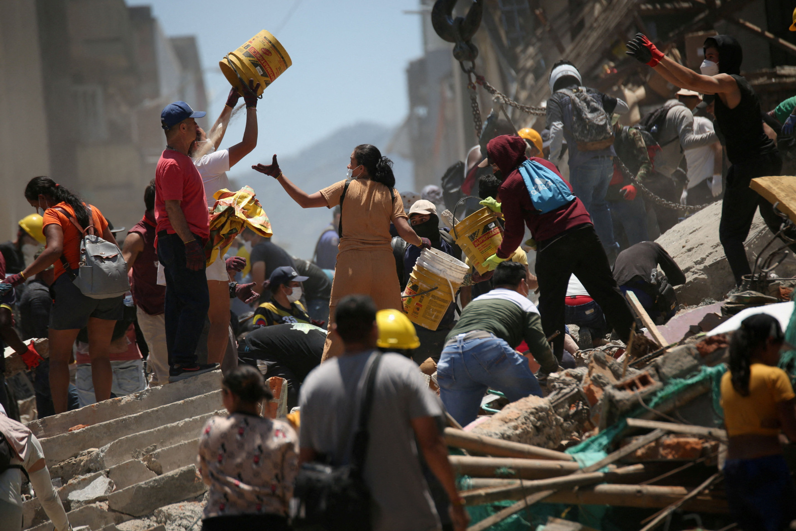 Colômbia anuncia três dias de luto após terremoto de 7,4