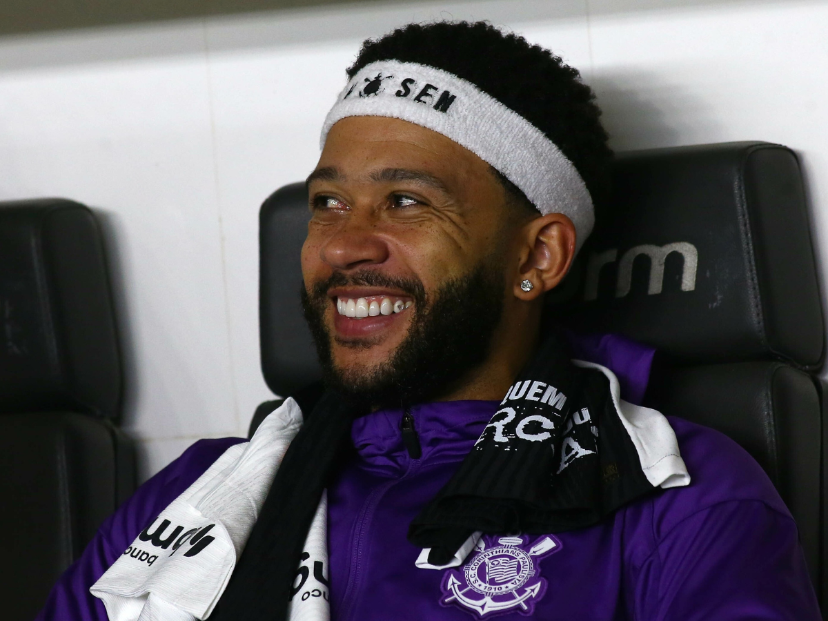 Corinthians negocia dívida de R$77 mi com Memphis para evitar punição