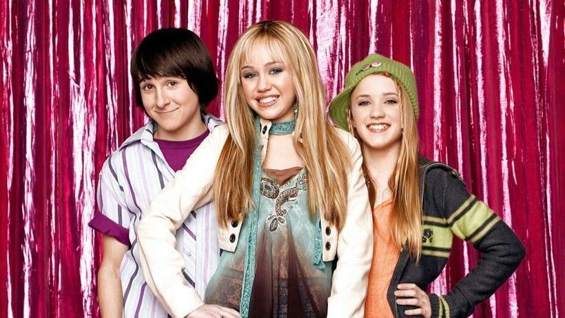 D23 exibe figurinos de ‘Diabo Veste Prada’, ‘Hannah Montana’ e ‘High School Musical’