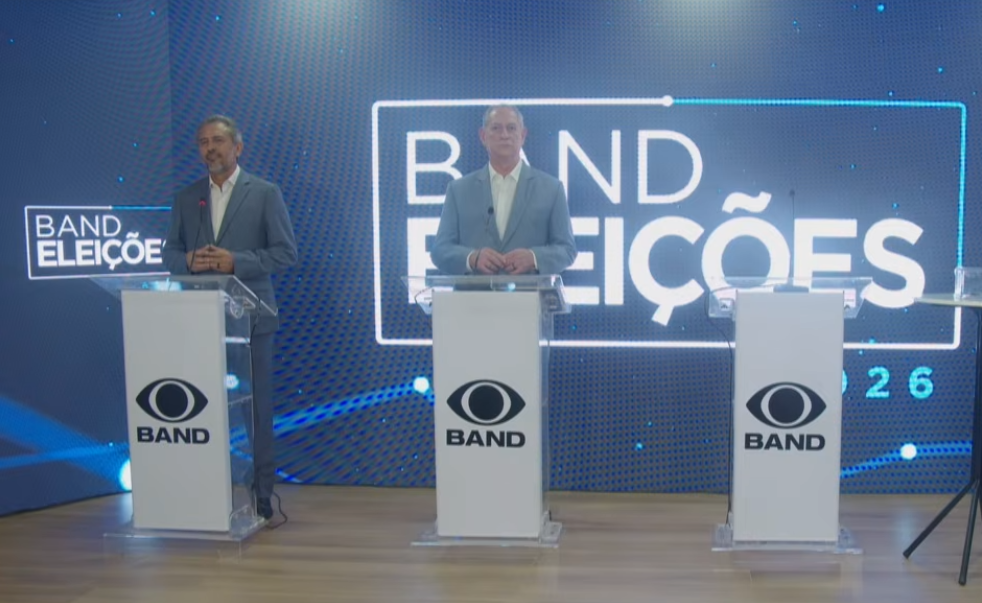 Elmano rebate Ciro e ambos atacam palanques em debate sobre obras