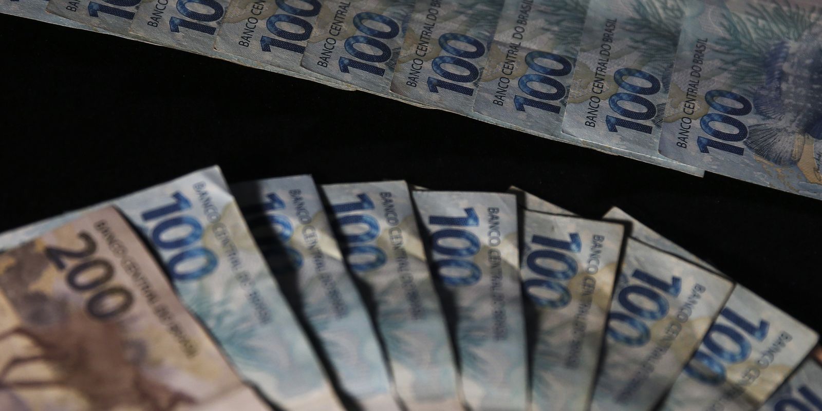 Executivo reserva R$ 44,8 bi para emendas parlamentares na PLOA 2027