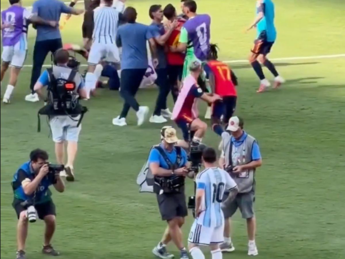 FIFA impõe sanções à Argentina: jogos com público reduzido e suspensões