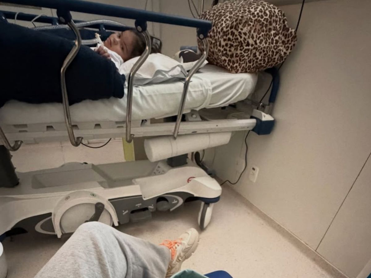 Filha de Juliano Cazarré volta ao CTI após mal-estar súbito