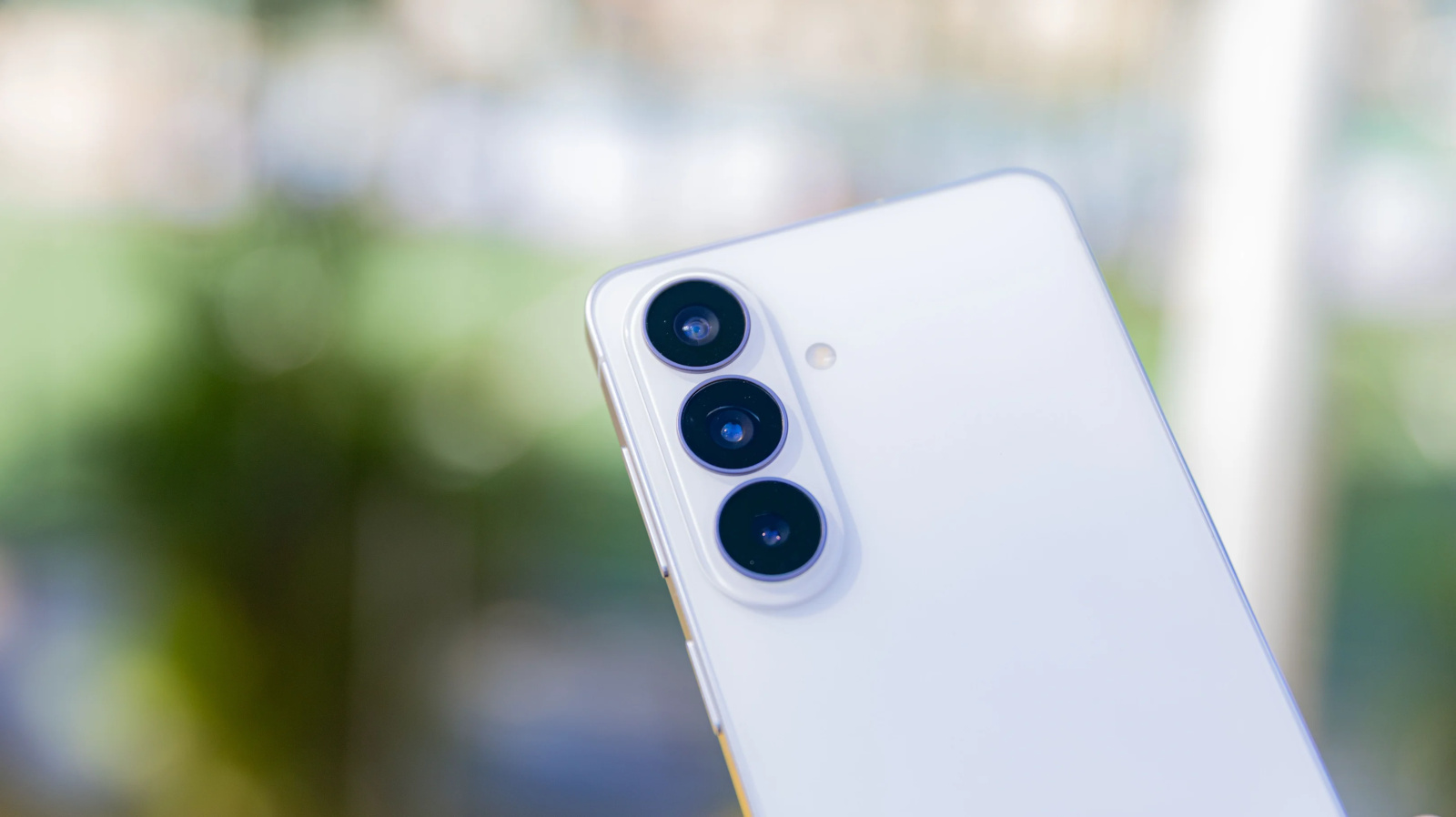 Galaxy S27 pode chegar sem câmera de abertura variável