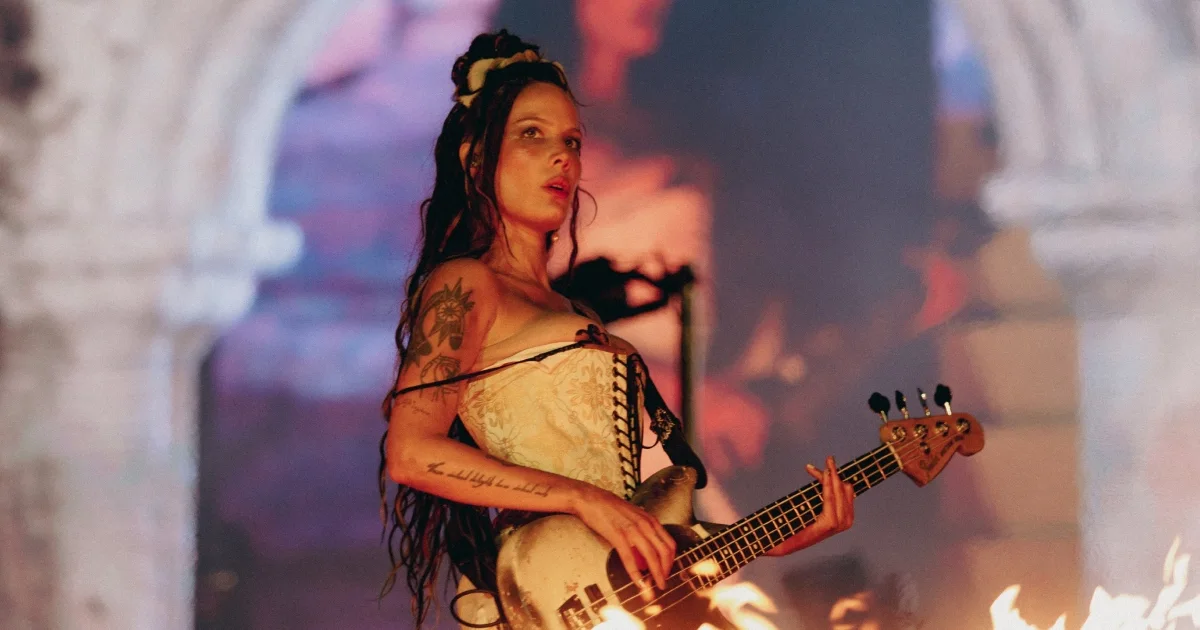Halsey volta ao Brasil e prepara show de 75 minutos no Rock in Rio