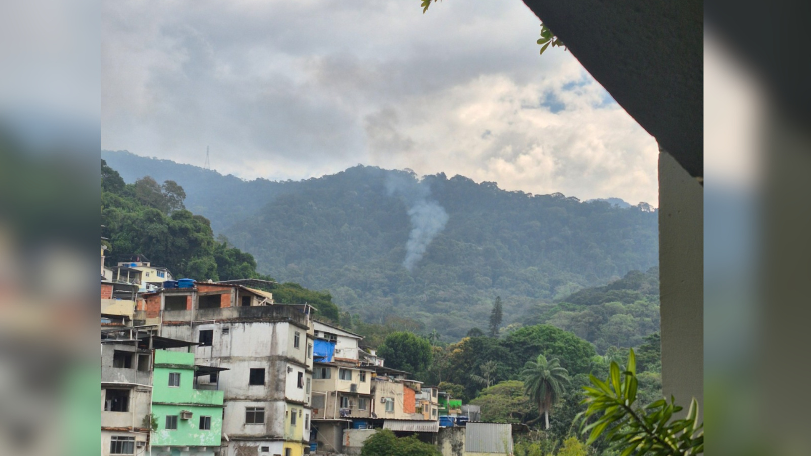 IML identifica apenas um corpo 48h após queda de helicóptero no Rio
