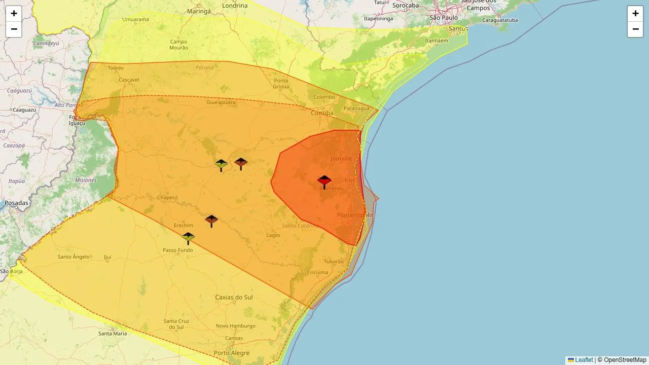 Inmet decreta alerta vermelho: 107 cidades de SC e PR sob risco
