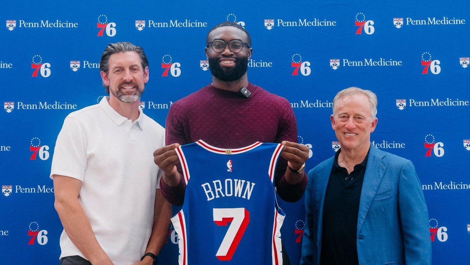 Jaylen Brown reforça 76ers e mira títulos imediatos