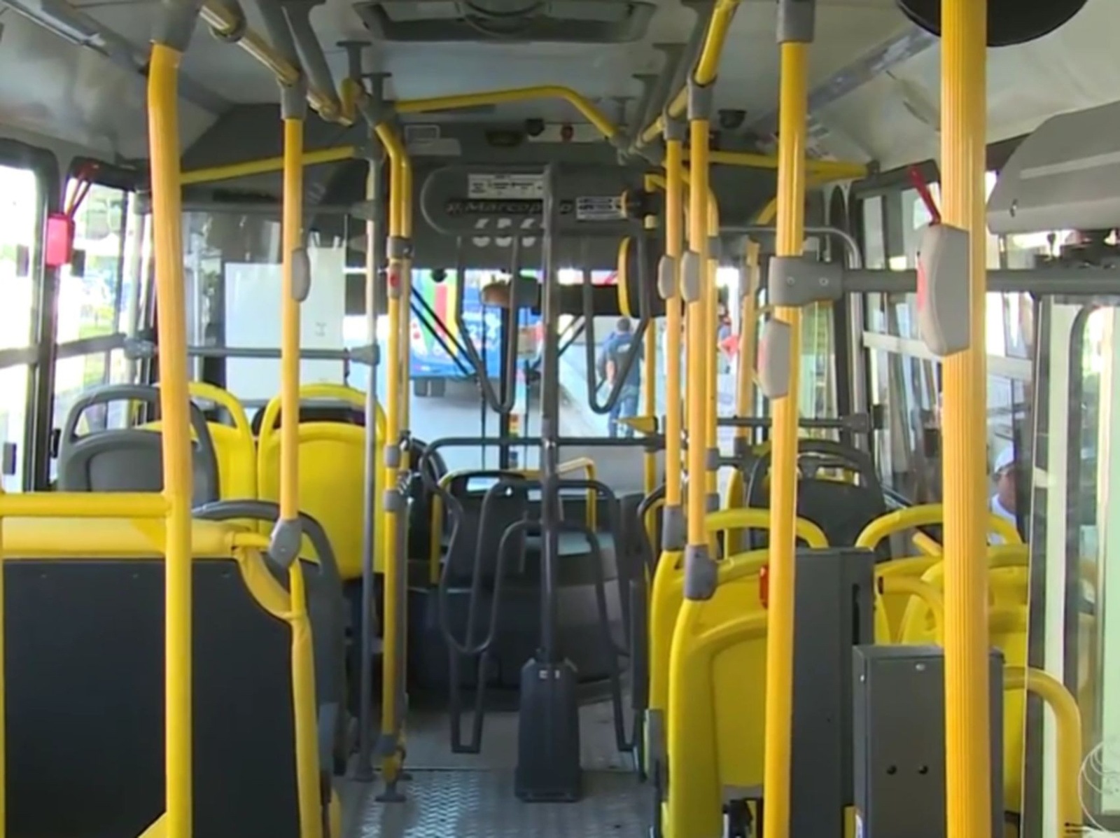 Justiça manda VRS reassumir 36 linhas em Aracaju