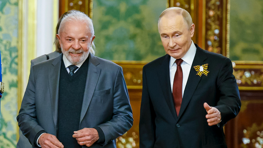 Lula liga para Putin a pedido de Zelensky para tentar negociar fim da guerra