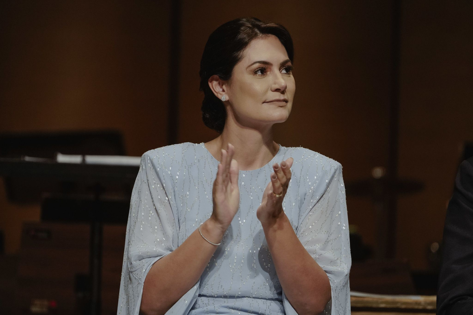 Michelle Bolsonaro tem alta após bloqueio anestésico e retoma agenda