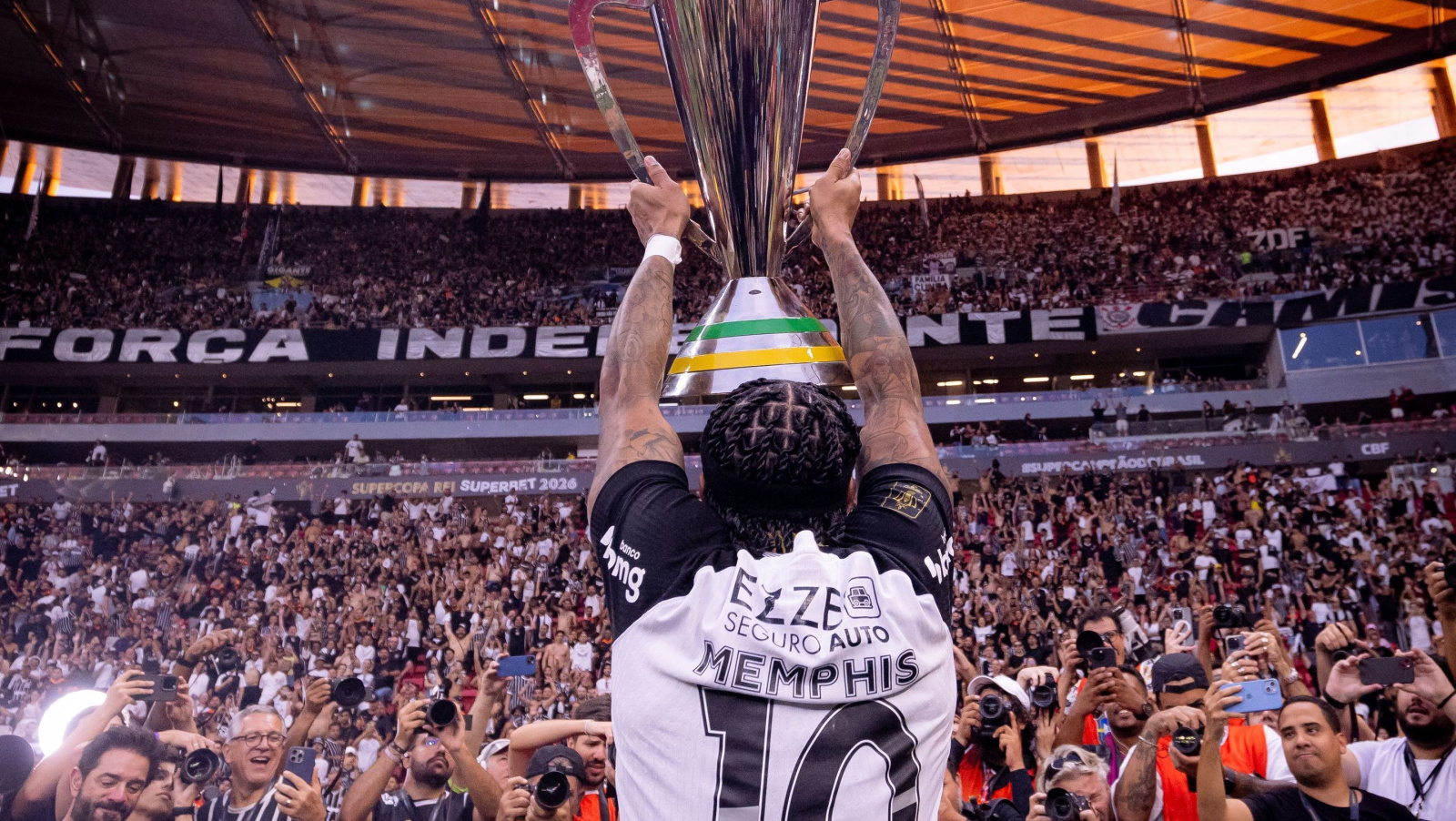 Neto critica Memphis e diz que Corinthians não pode ‘viver’ do atacante