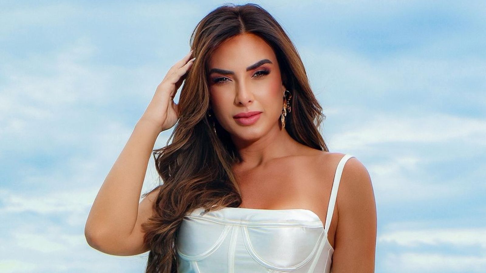 Nicole Bahls vira enredo da Tradição para o Carnaval do Rio 2027