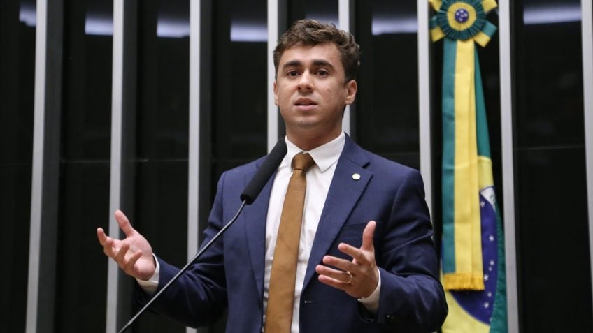 Nikolas Ferreira rebate Lula por chamar Palácio da Alvorada de ‘desumano’