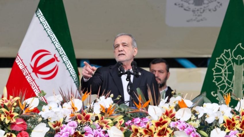 Pezeshkian garante defesa territorial e descarta ampliar conflito