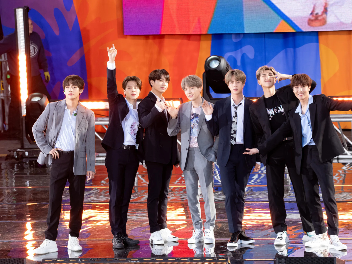 Roberta Miranda acalma ciúmes de fãs após homenagem ao BTS