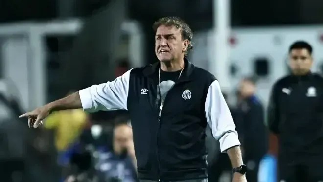 Rogério Ceni detona gramado da Arena Fonte Nova após empate
