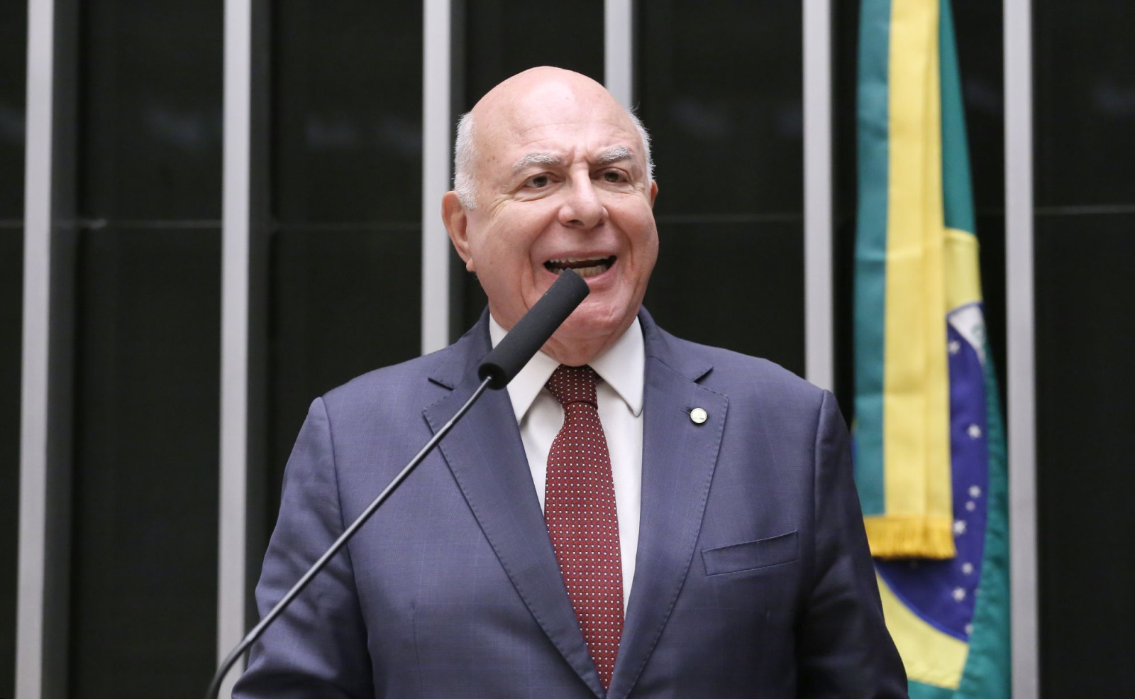 St George separará terras raras do Araxá em três produtos