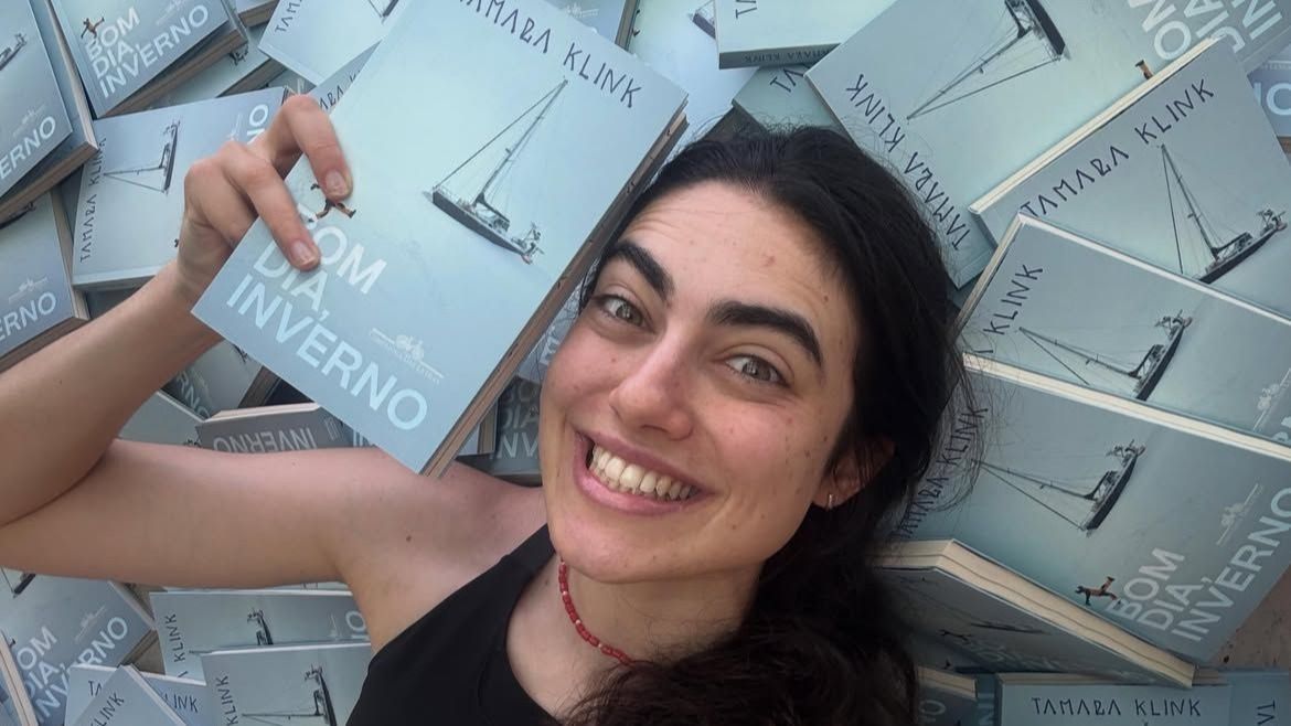 Tamara Klink pede que leitores doem e emprestem seu livro