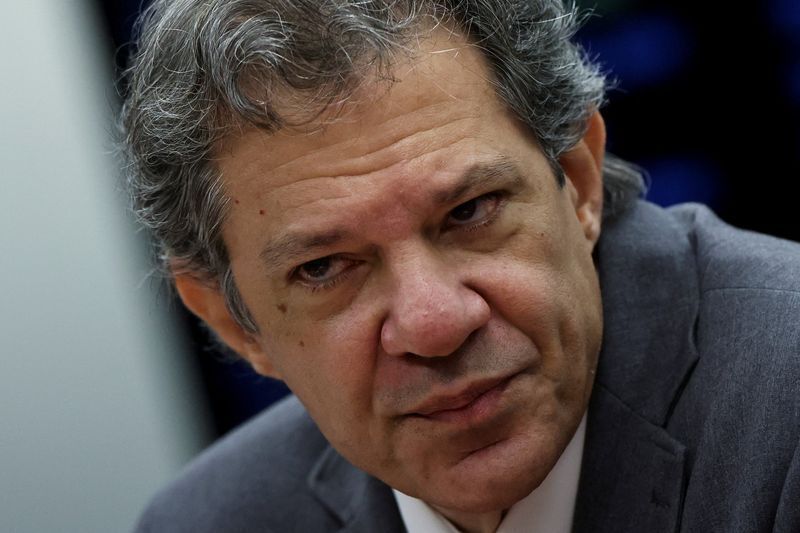 Tarcísio abre inquérito para apurar suposta perseguição ao motorista de Haddad
