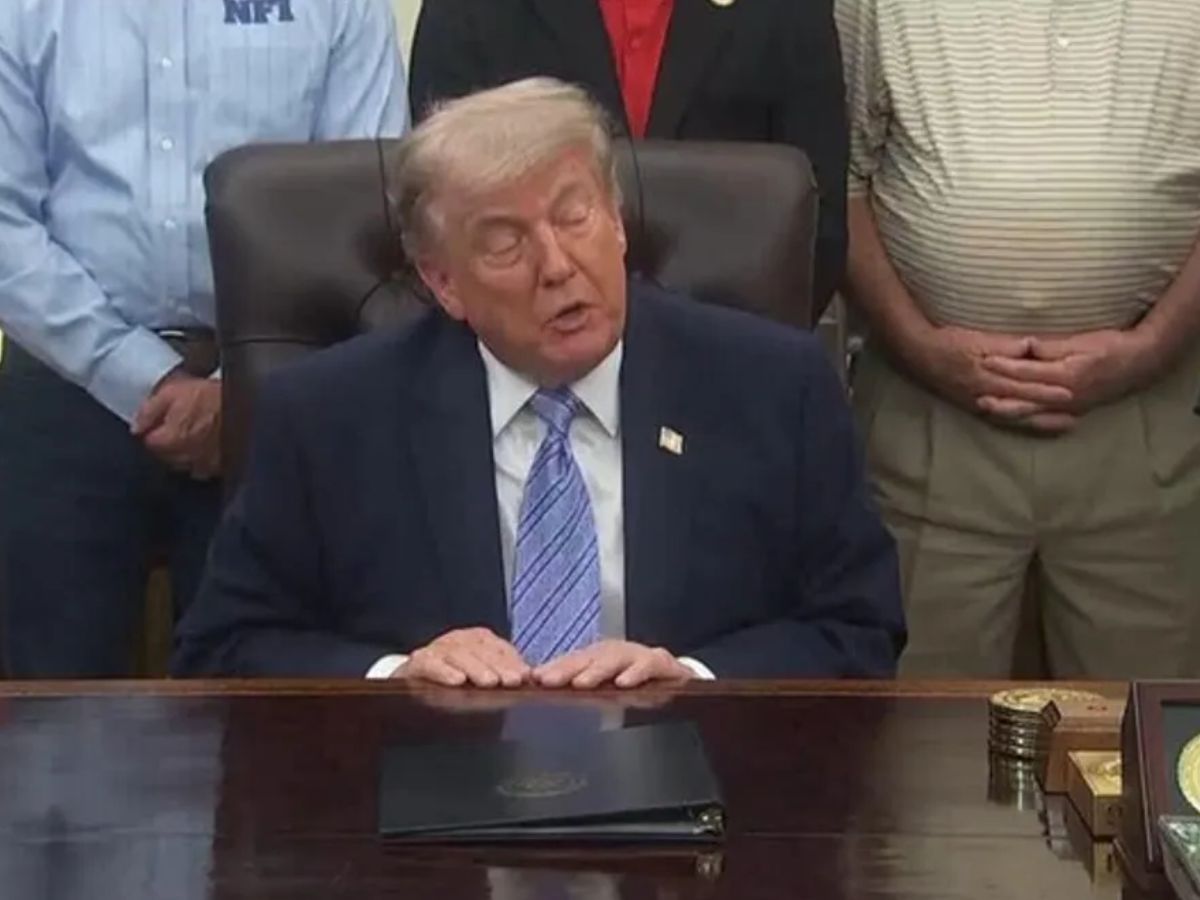 Trump muda política de vacinação infantil e OMS condena decisão