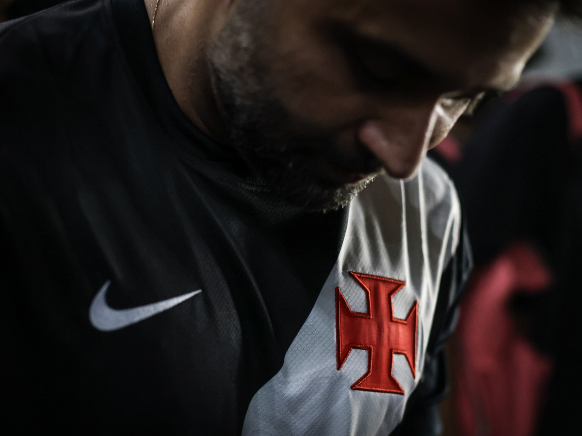 Vasco aciona Justiça e busca liberação do Maracanã contra o Vitória