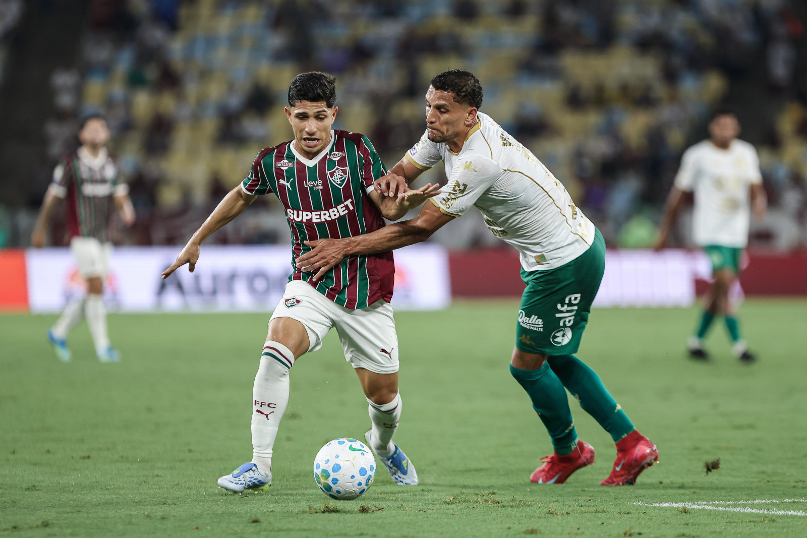 Vasco e Fluminense ficam no 0 a 0; decisão será no Maracanã