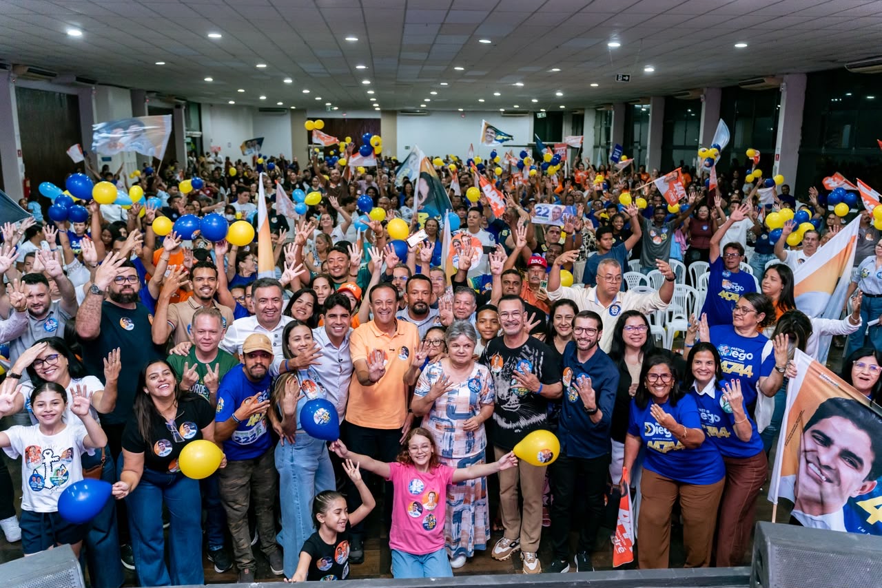 Pastor Diego reúne legião de apoiadores no Iate Clube e fortalece unidade política