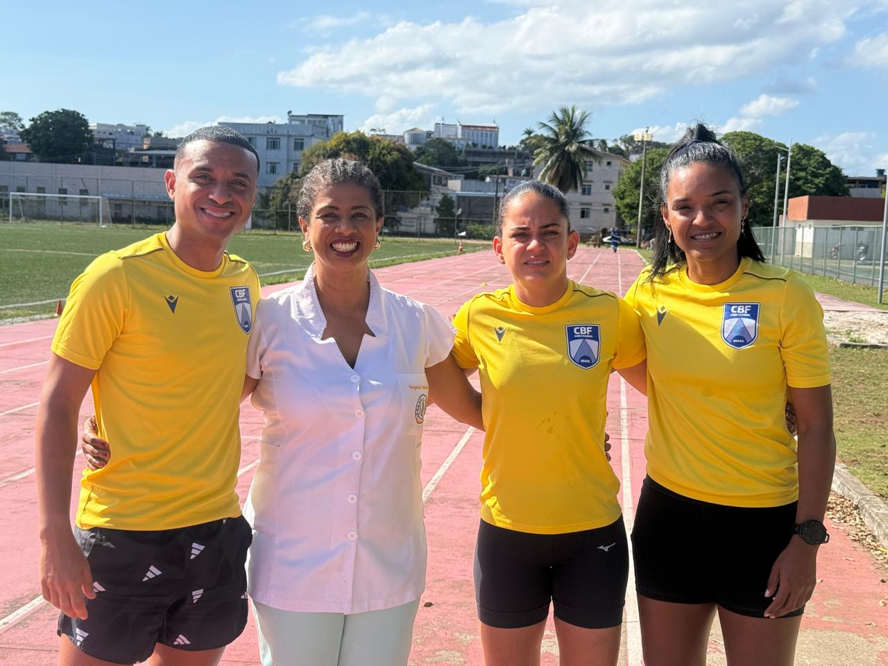 Árbitra sergipana Thaylane Costa é aprovada em avaliação física da FIFA