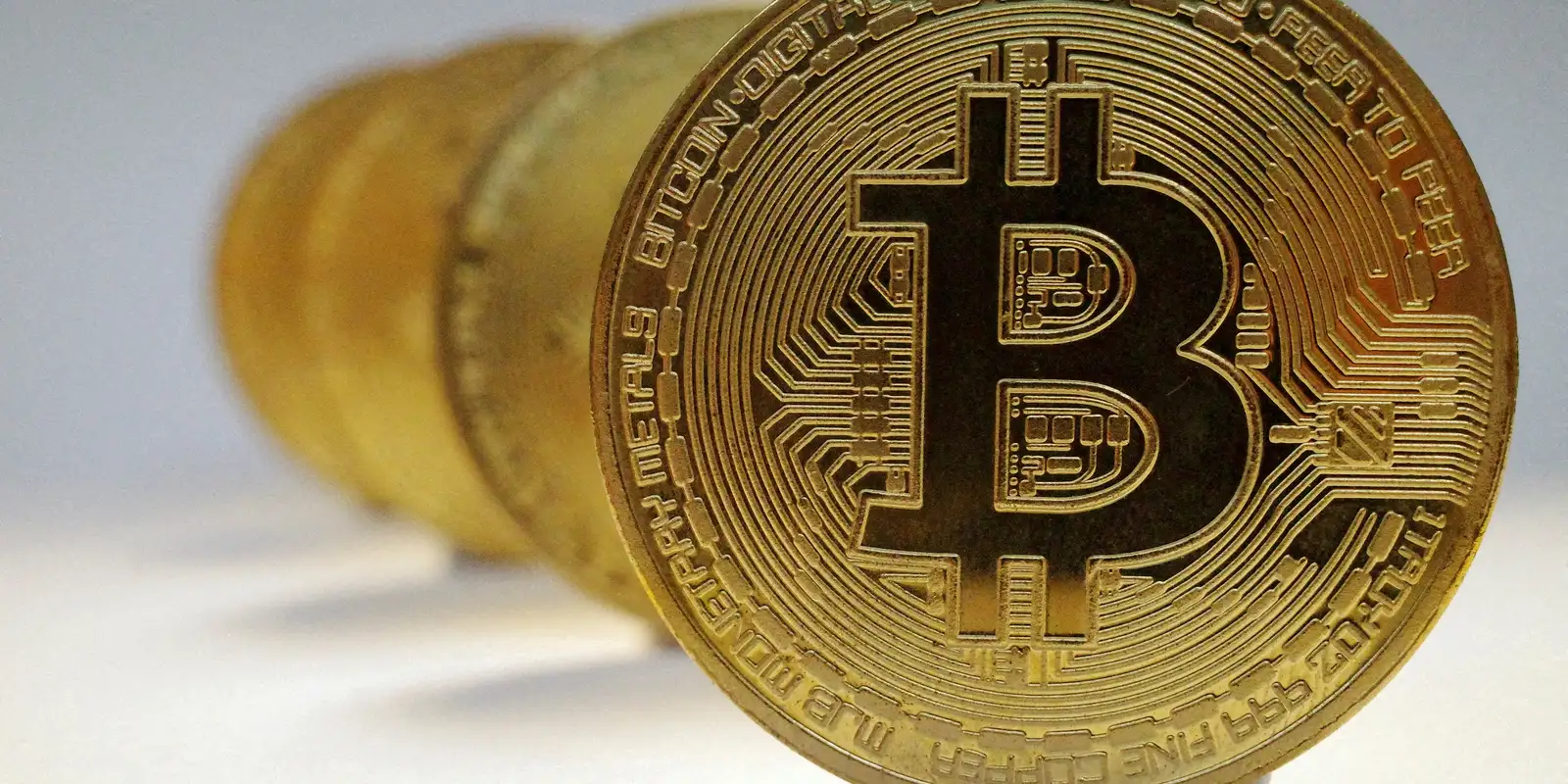 BC amplia controle sobre criptomoedas e exige comunicação ao Coaf