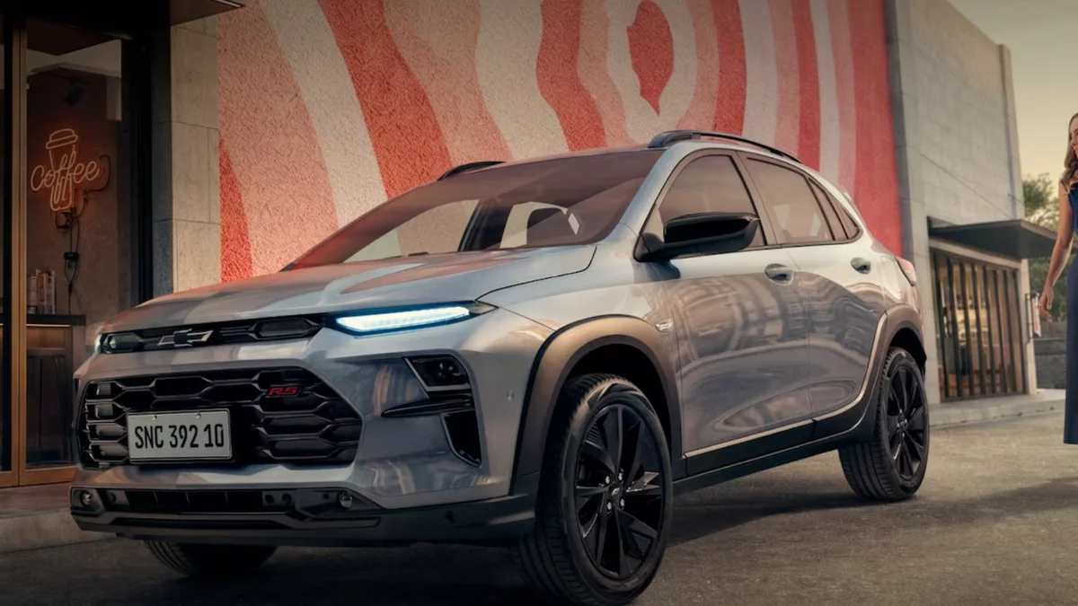 Chevrolet corta preço do Sonic em até R$ 15.089 para compras com CNPJ