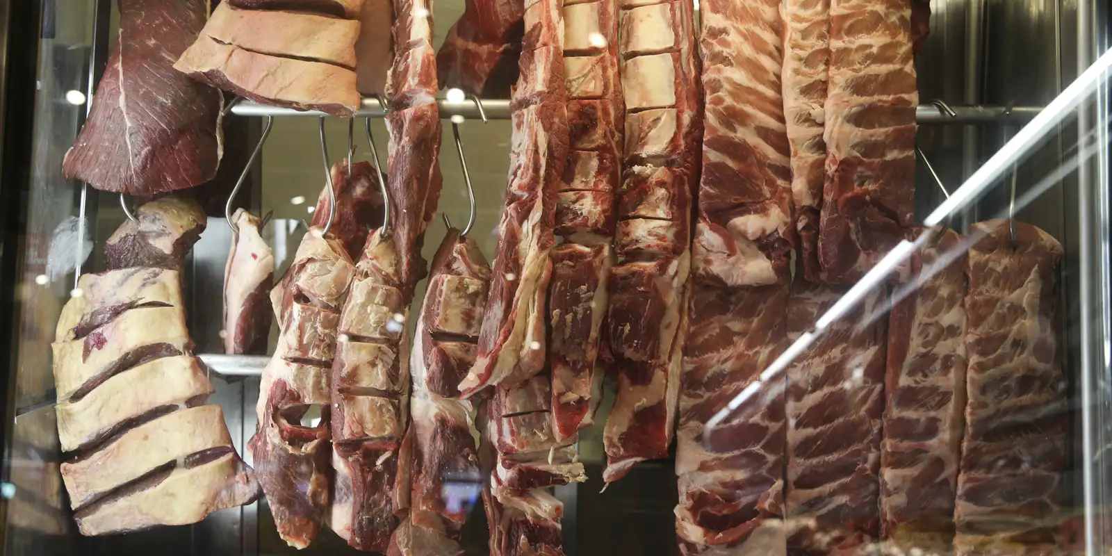 China atinge cota e derruba 27% das exportações brasileiras de carne em agosto