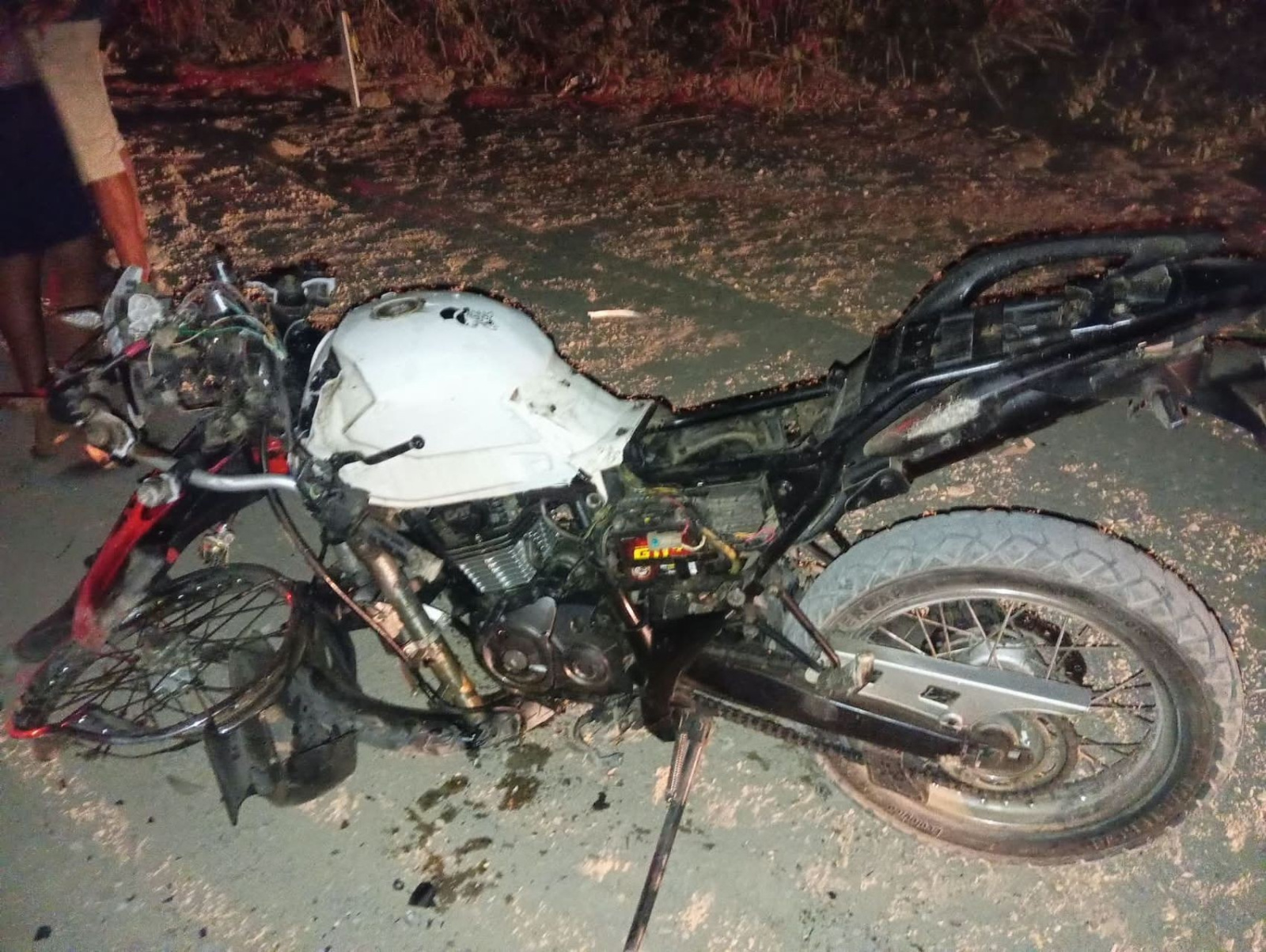 Colidem três motos na SE-290 e deixam dois mortos em Itabaianinha