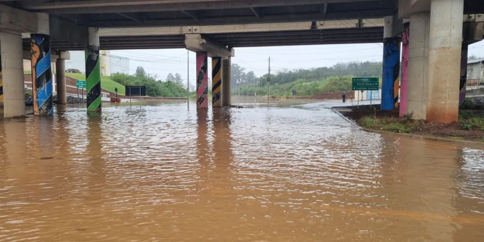 Defesa Civil do RS emite alerta máximo de inundação no Taquari