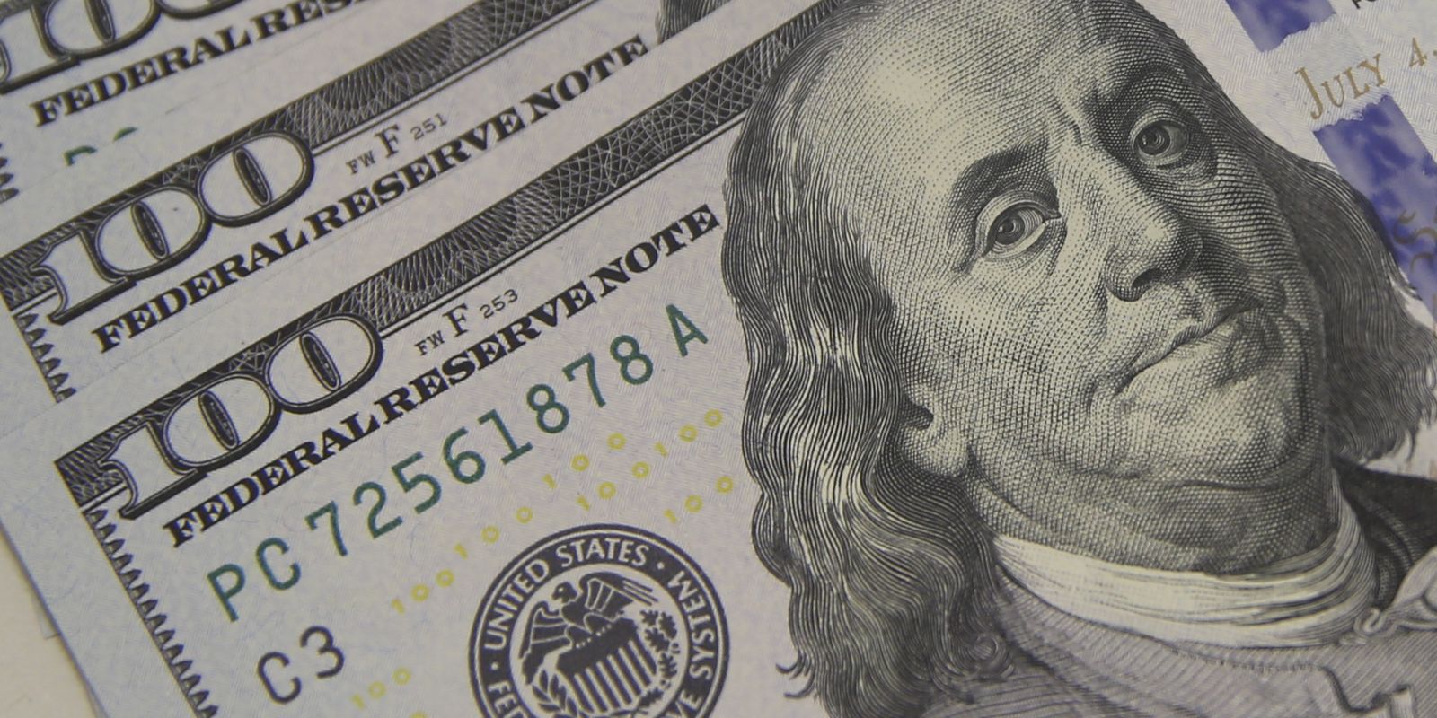 Dólar recua a R$ 5,089; Ibovespa sobe e atinge maior nível desde maio