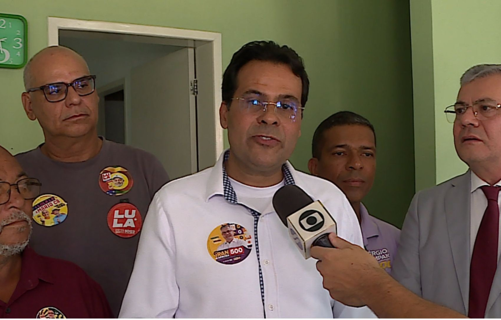 Dr. Helton promete retomar hospitais e lançar concurso na saúde