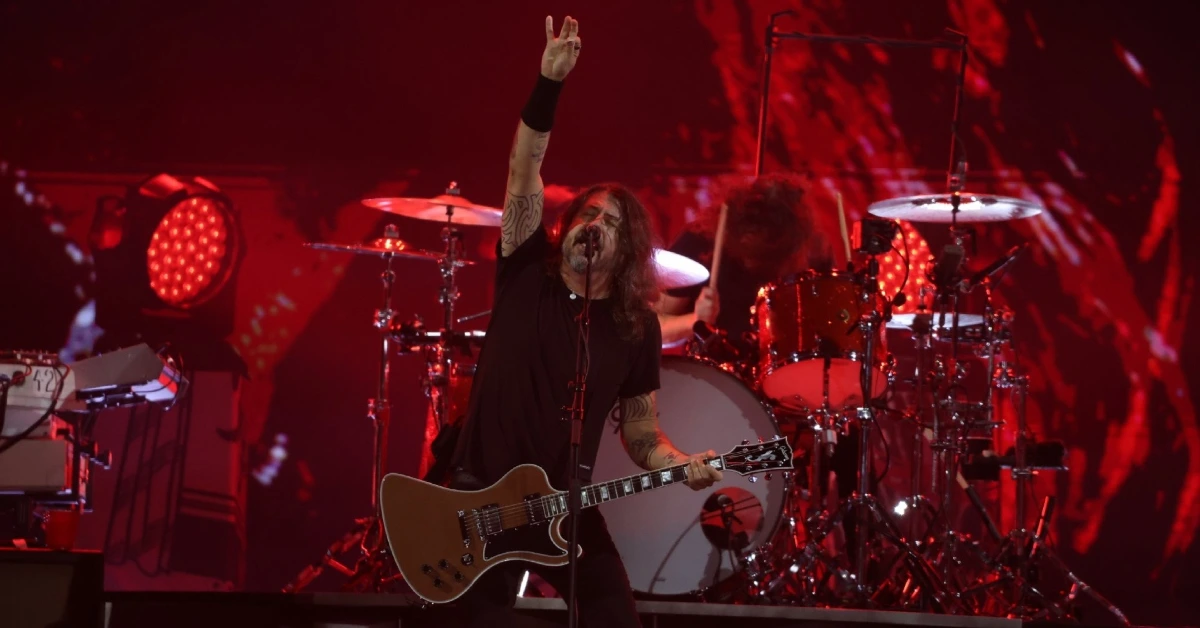 Foo Fighters agitam Rock in Rio com show repleto de hits