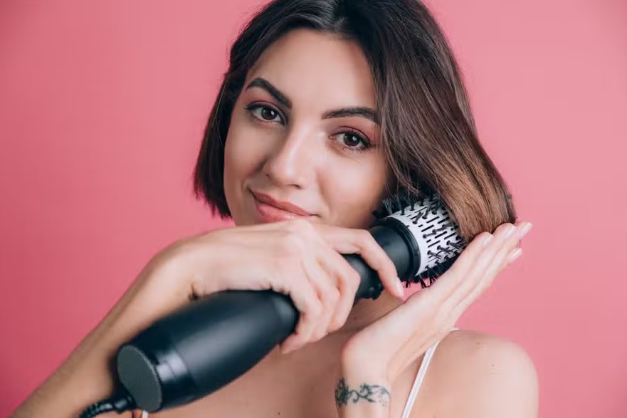 Ganhe volume: 4 escovas secadoras para cabelos finos