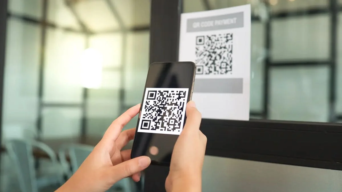 Golpes via QR Code disparam 460% em um mês no Brasil