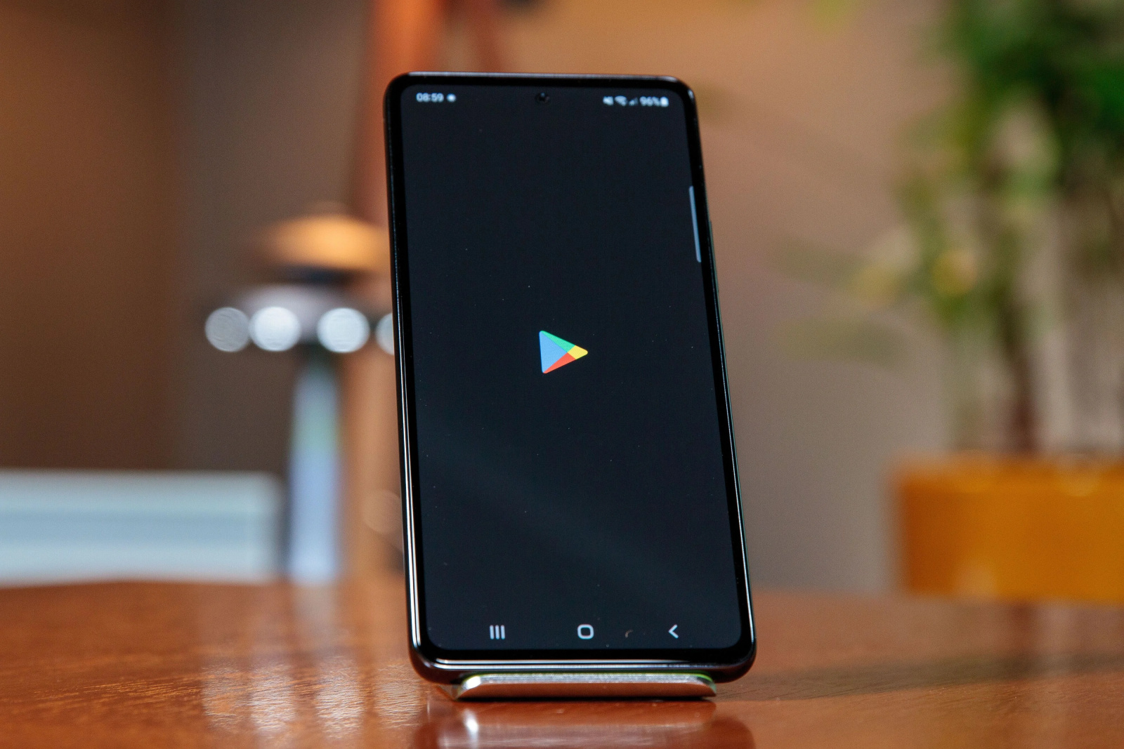 Google cria seção na Play Store para apps desenvolvidos com IA