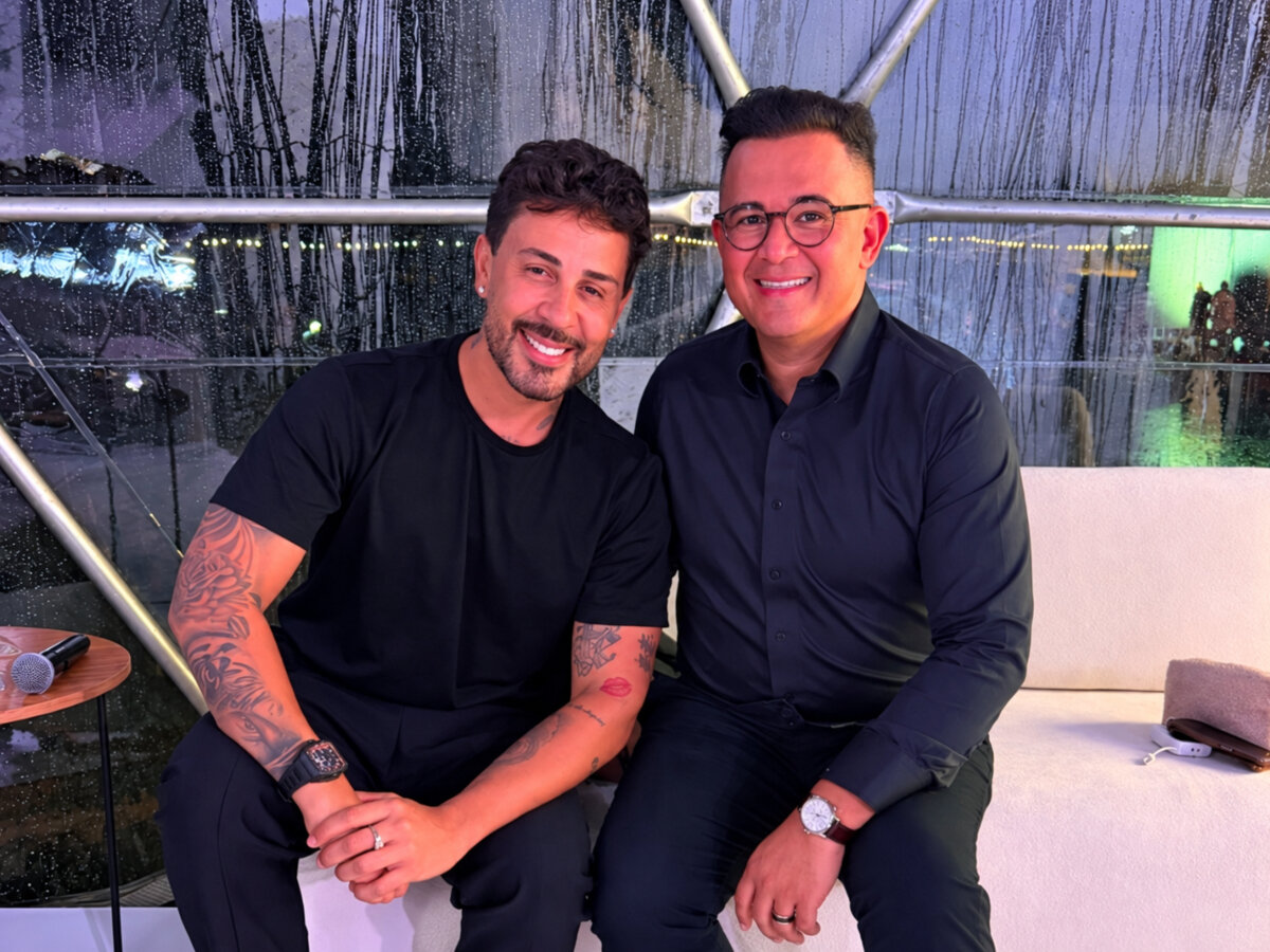 Gusttavo Lima emociona ao homenagear Rick com dueto em ‘Buteco’