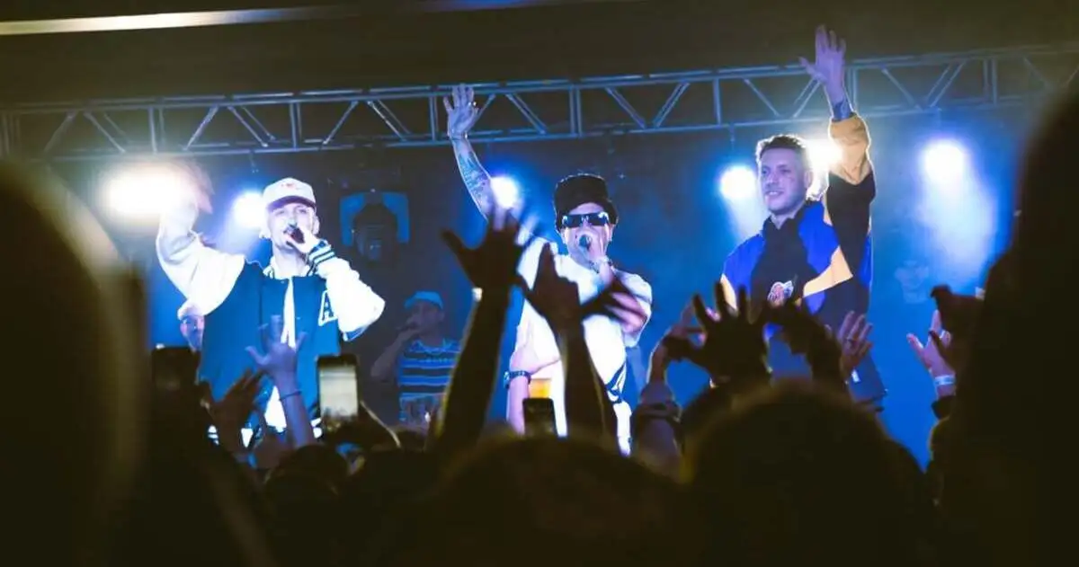 Haikaiss esgota Audio em SP e reúne grandes convidados nos 20 anos