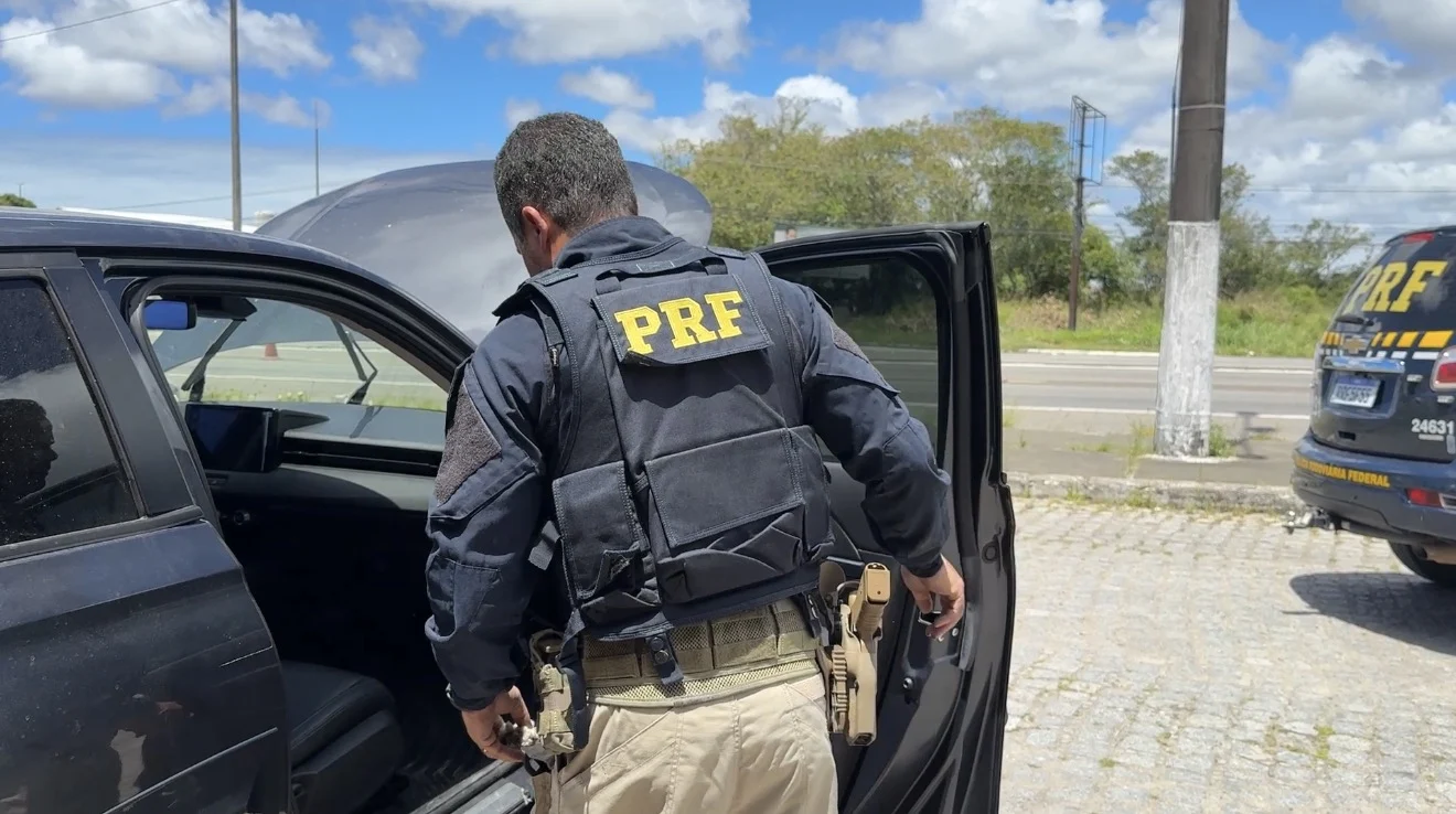 PRF recupera em Sergipe carro furtado em São Paulo e negociado por R$ 144 mil