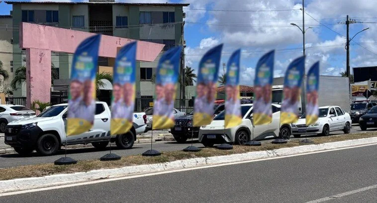 TRE-SE apreende 174 wind banners irregulares na Grande Aracaju
