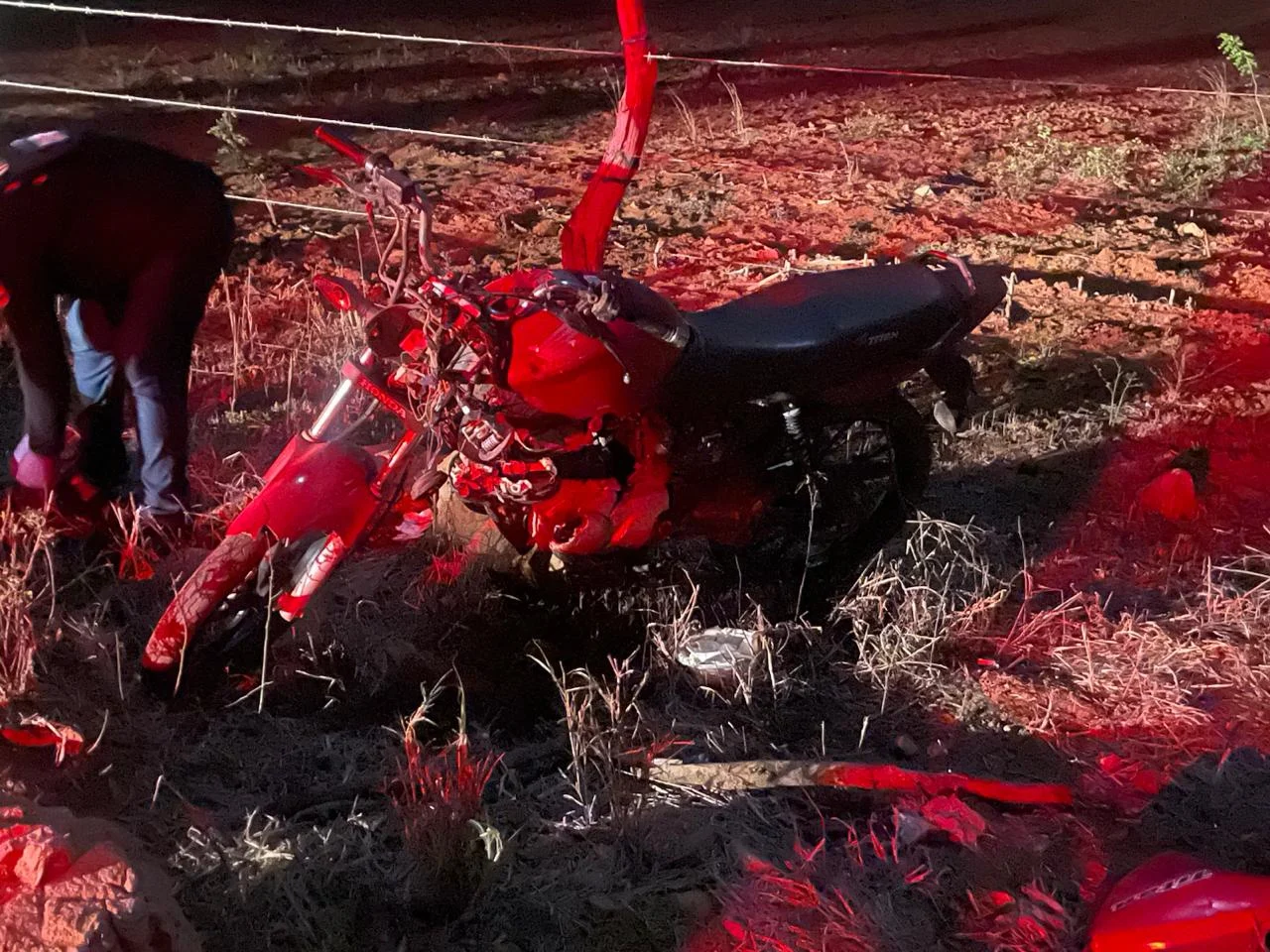 Jovem morre após motocicleta sair da pista e cair às margens da SE-200 em Porto da Folha