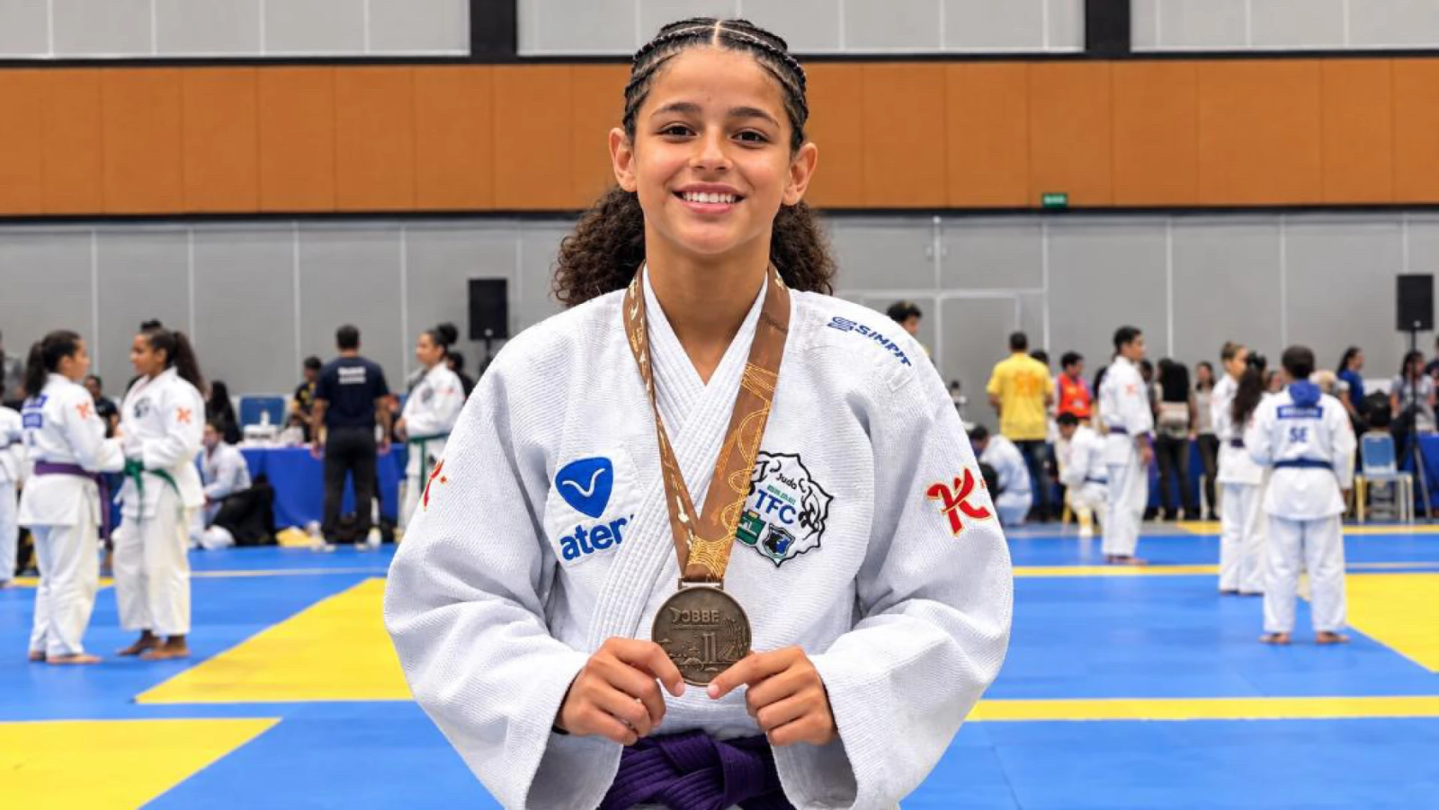 Judoca Júlia de Jesus conquista bronze nos JEBs e carimba vaga em etapa nacional