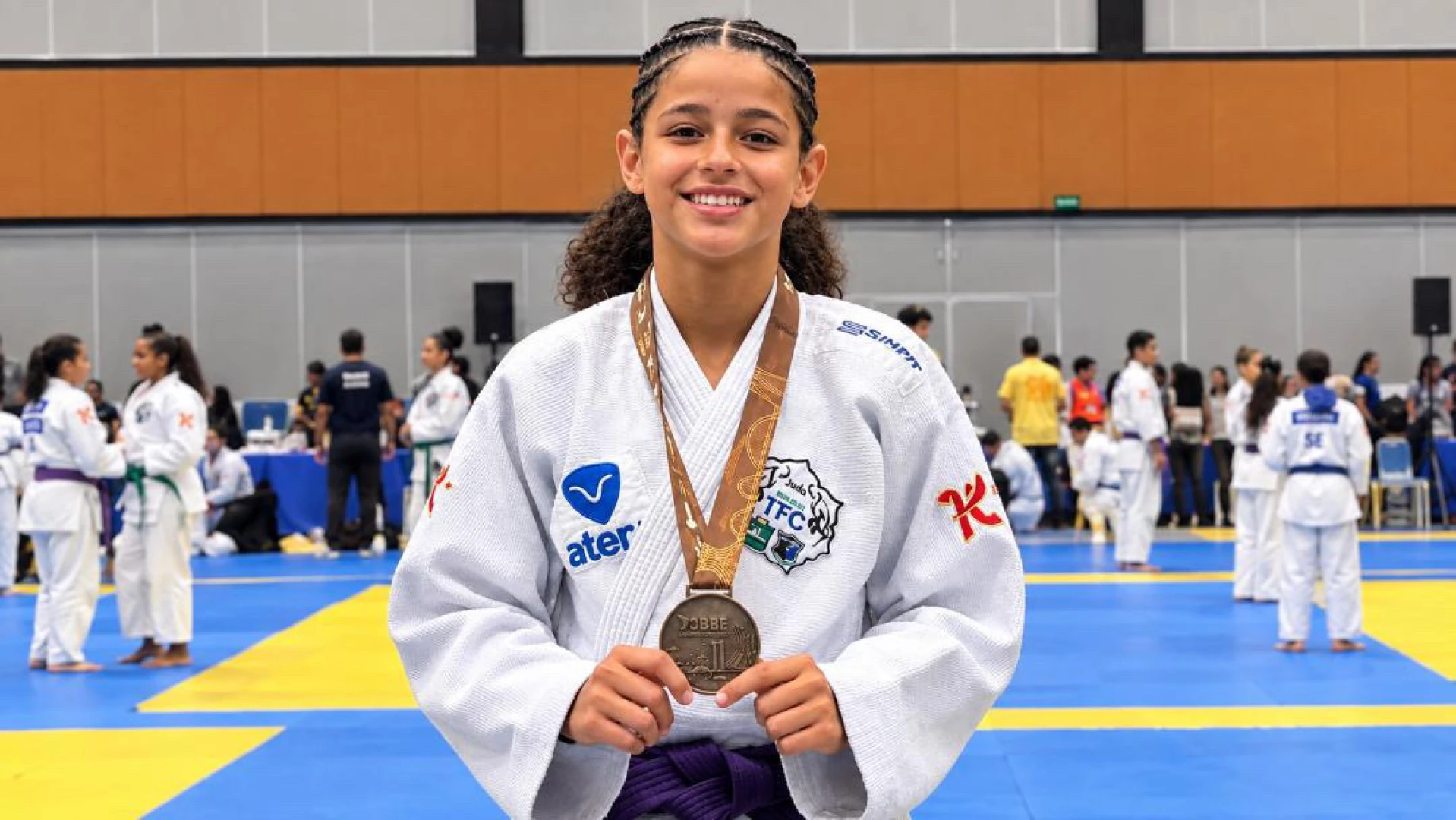 Judoca Júlia de Jesus conquista bronze nos JEBs e carimba vaga em etapa nacional