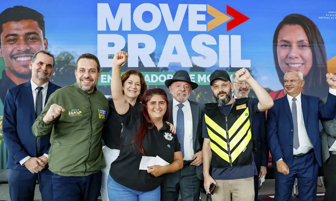 Governo sanciona programa “Move Brasil” com R$ 30 bilhões para financiamento de veículos a trabalhadores