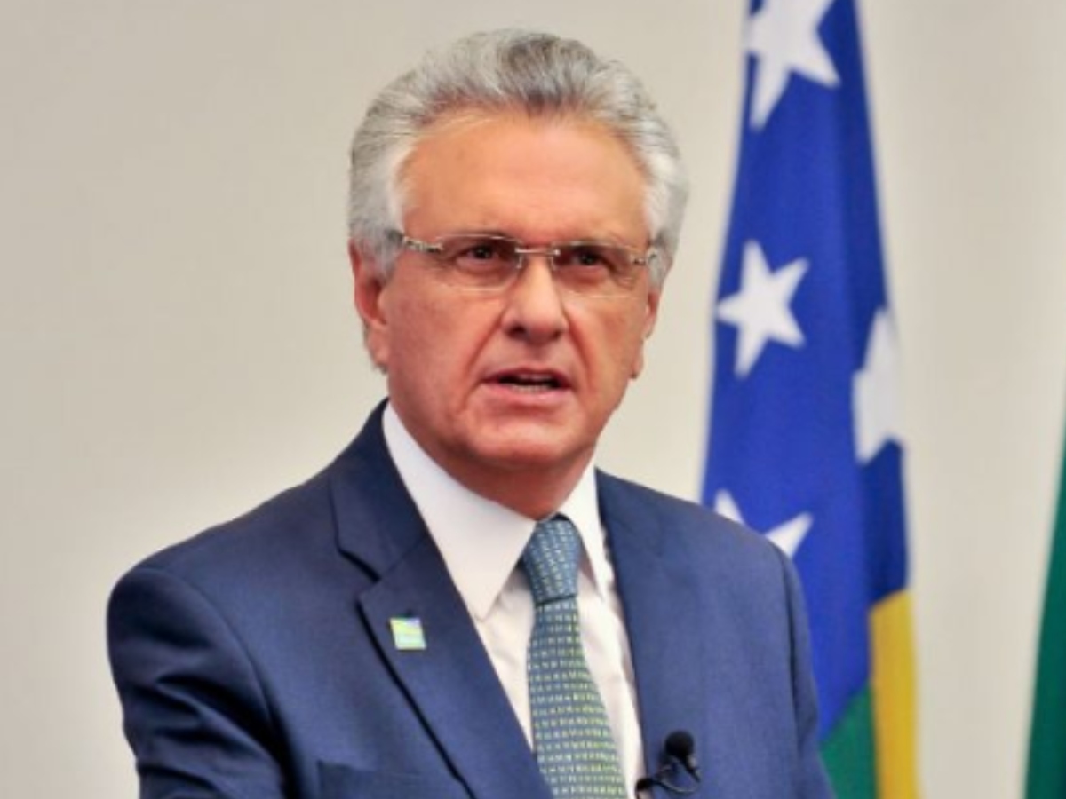 Internam Ronaldo Caiado em SP para tratamento de faringite